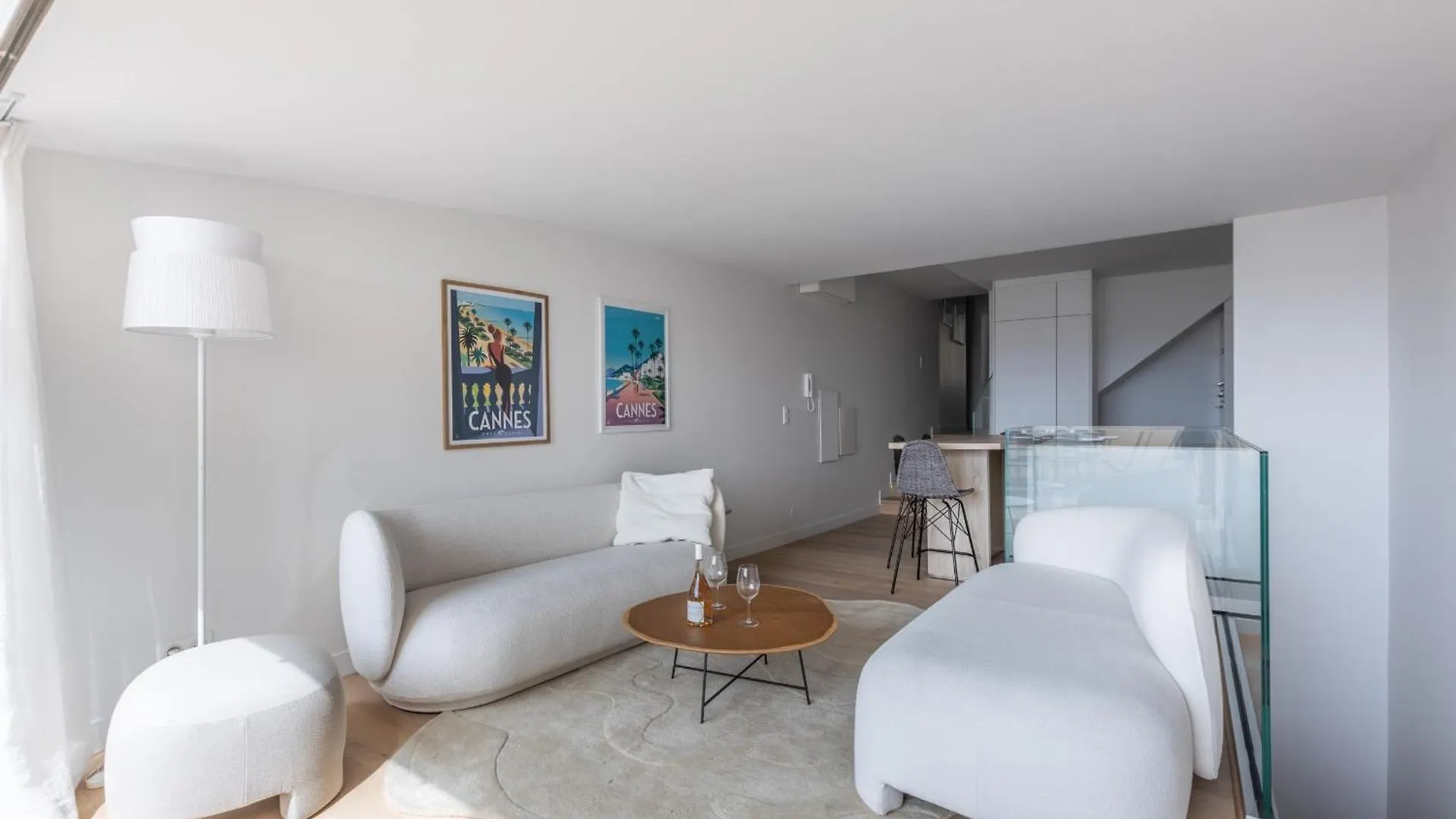 A3B047 Triplex Moderne Terrasse Vue Mer Cannes Francie