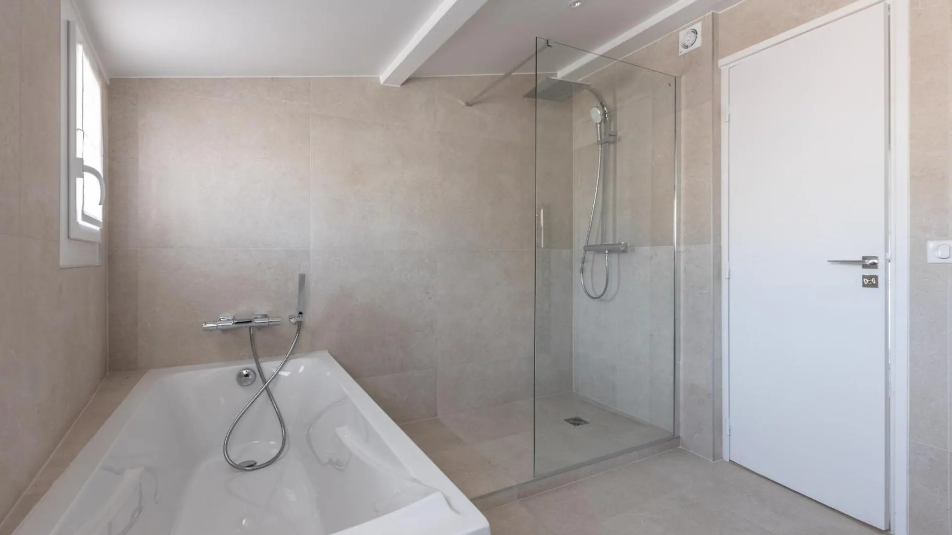 Apartmán A3B047 Triplex Moderne Terrasse Vue Mer Cannes Francie