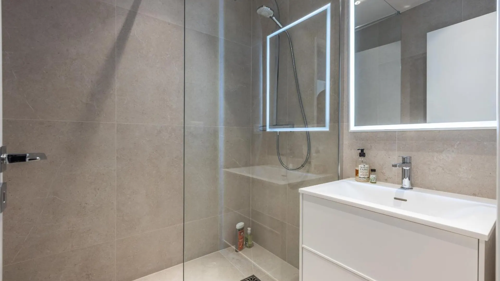 A3B047 Triplex Moderne Terrasse Vue Mer 戛纳 0*,