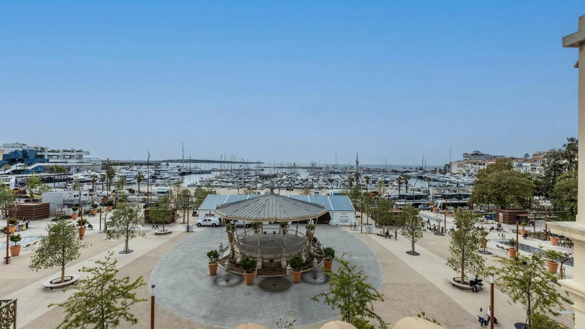 A3B047 Triplex Moderne Terrasse Vue Mer 戛纳 公寓